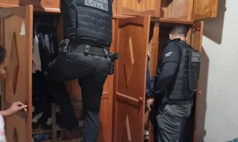 OPERAÇÃO NADA OCULTO Polícia Civil cumpre sete ordens judiciais contra suspeitos de furtar cooperativa de crédito em São José dos Quatro Marcos