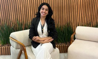 Graduanda de Psicologia de São José dos Quatro Marcos participa de congresso histórico com grandes nomes internacionais