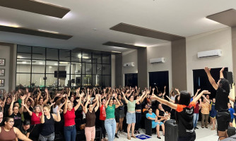 Ritmo, Saúde e Autoestima: Projeto Dança Mulher Reúne Cerca de 130 Participantes em Lançamento em Quatro Marcos
