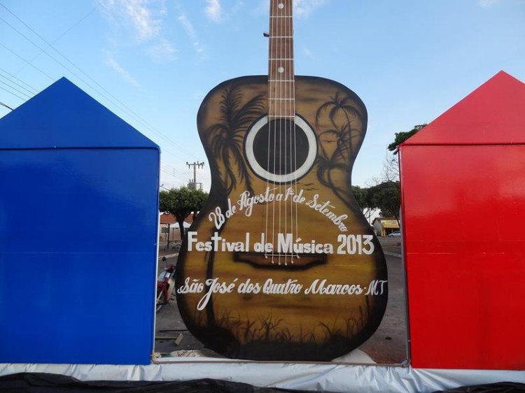 Festival de música de Quatro Marcos terá início quarta feira com mostra de música raiz e show nacional no sábado com Barra da Saia