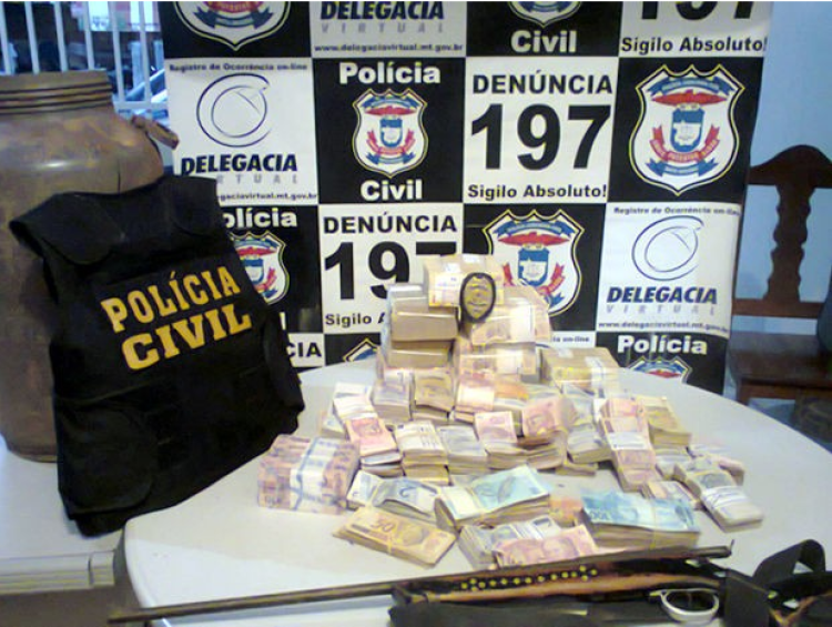 Polícia prende casal suspeito de roubo do Banco do Brasil de Quatro Marcos