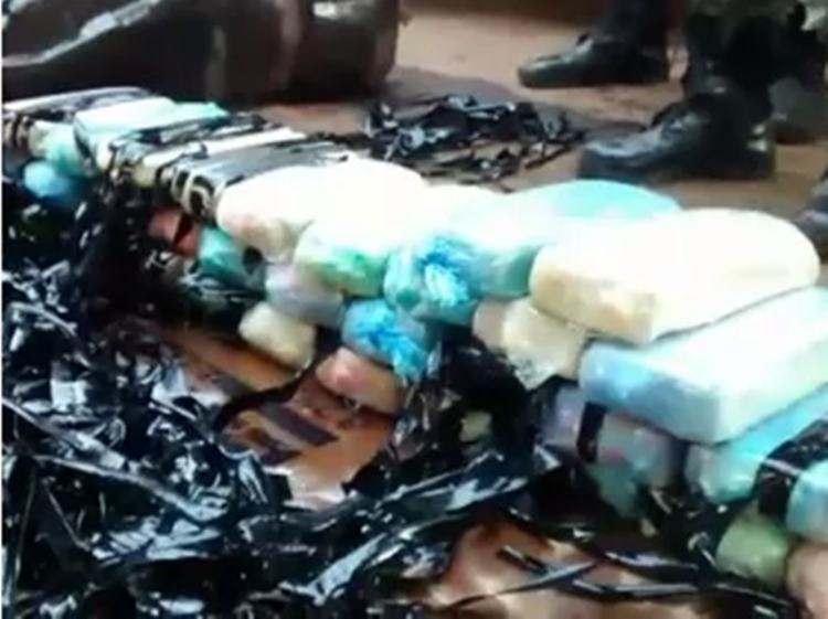 Homem é preso com 41 kg de droga em tanque de combustível em MT