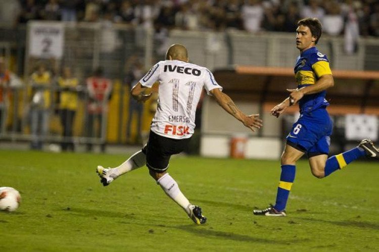 Emerson retoma camisa 11 do Corinthians e tira número de Romero