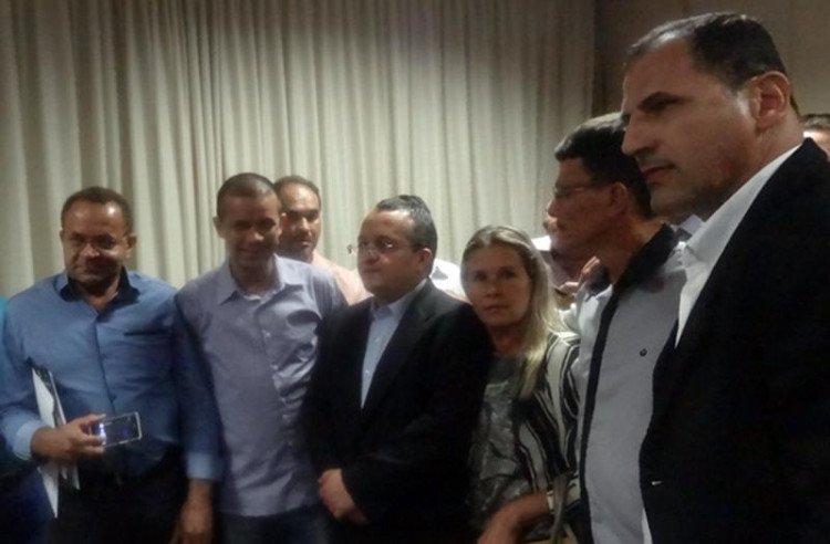 JBS FRIBOI: Câmara de vereadores de 4 Marcos pede intercessão à Pedro Taques