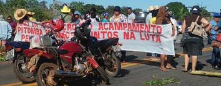 CONTRA DECISÕES: Manifestantes paralisam rodovias federais