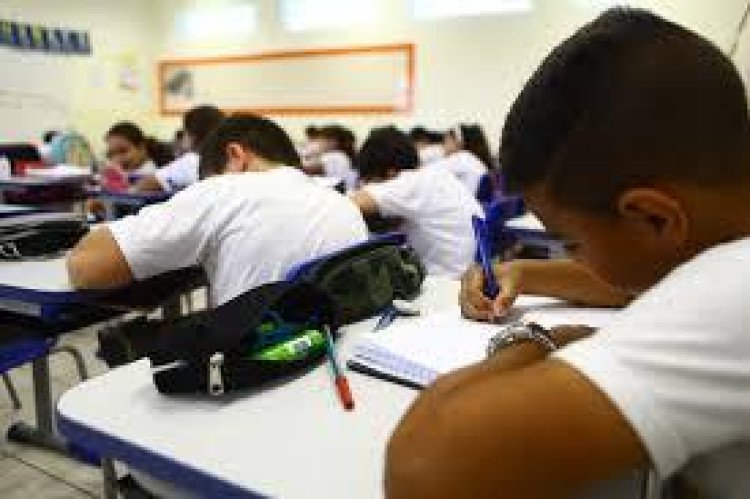 Mato Grosso não vai matricular crianças de 6 anos