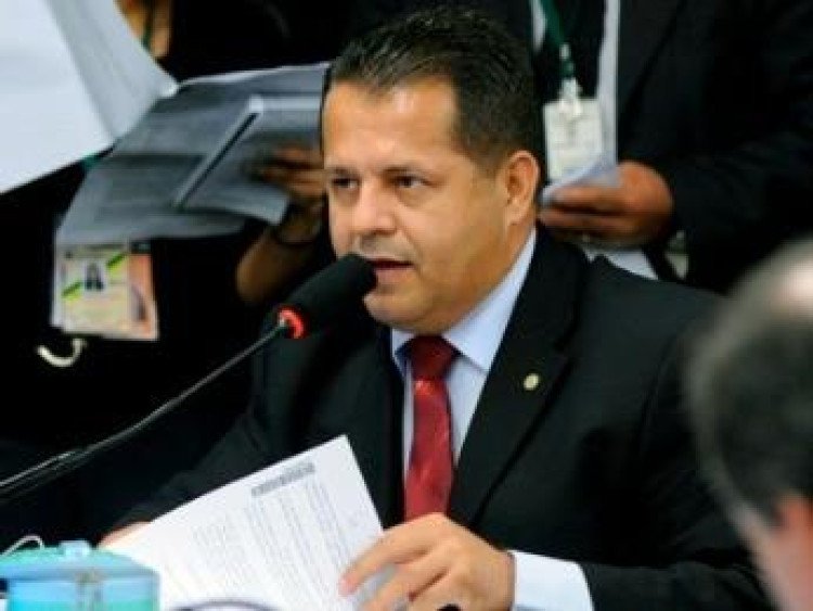 Deputado Federal Valtenir Pereira deixa o PROS e vai para o Partido da Mulher Brasileira (PMB)