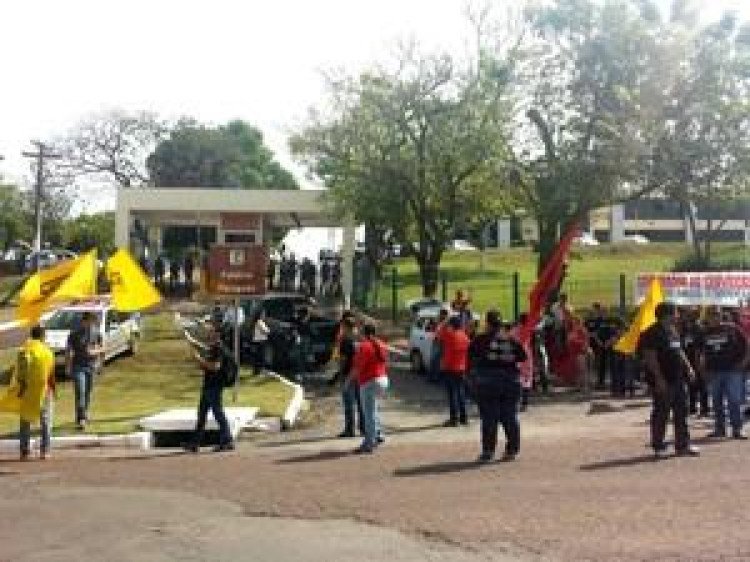 Detran mantêm greve em Mato Grosso