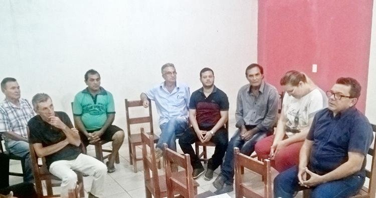 Prefeito de Mirassol reune com moradores e liderança do bairro e discute demandas da Cidade Tamandaré