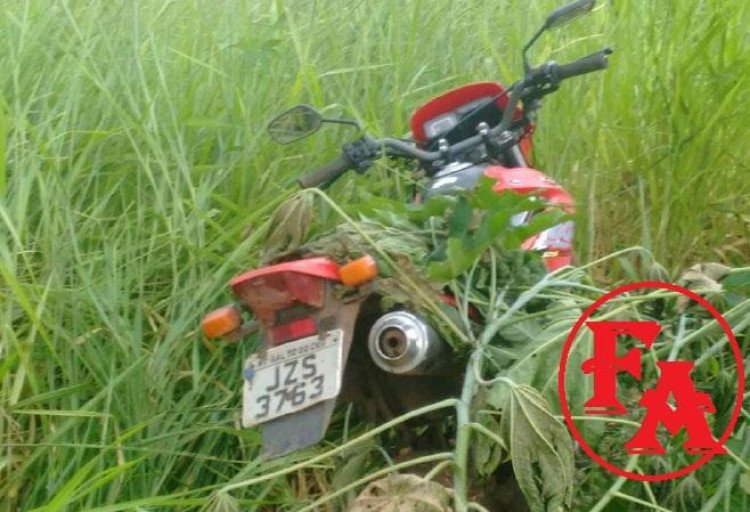 PM de Araputanga recupera moto roubada que estava escondida em meio ao matagal