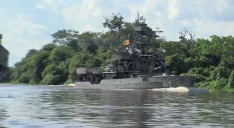Marinha e Exército fazem treinamento no Rio Paraguai e simulam invasão