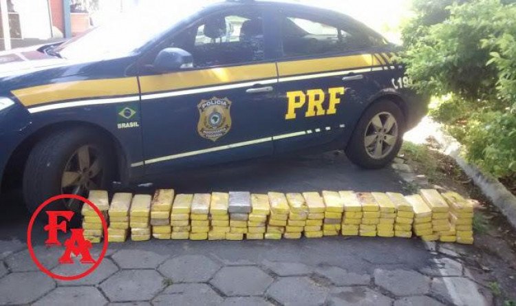 PRF de Cáceres apreende 100 tabletes de cocaína