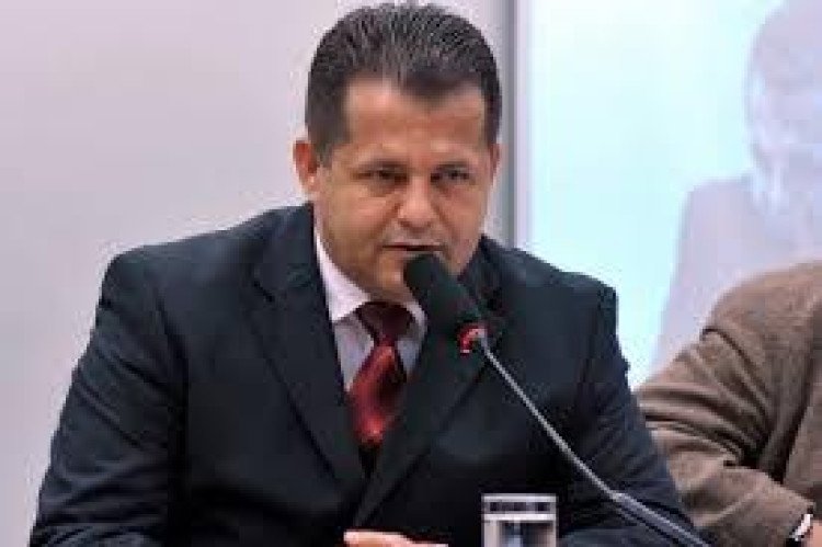 Seis deputados de MT votam pelo impeachment de Dilma; dois são contra