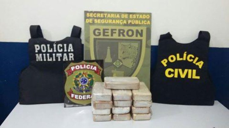 Operação integrada entre Gefron,Polícia Federal, Polícia Civil e 6 Comando Regional da PM de Cáceres resultam na apreensão de 13 tabletes de Droga.