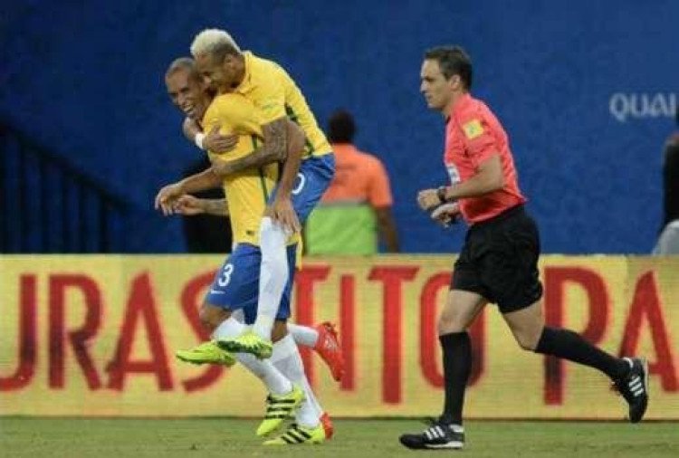 Brasil bate Colômbia e, enfim, ganha duas seguidas nas Eliminatórias