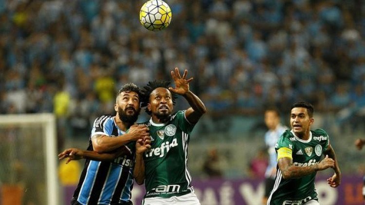 LÍDER ISOLADO: Palmeiras segura o Grêmio em Porto Alegre