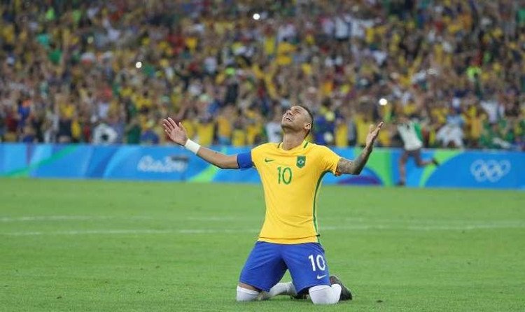 Neymar se iguala a Zico em gols pela seleção brasileira