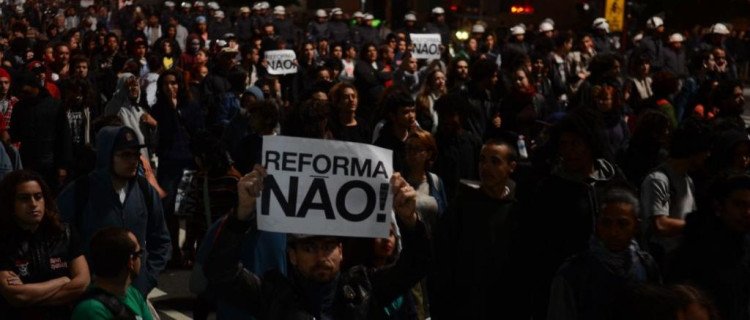 Entidades criticam texto-base da reforma do ensino médio
