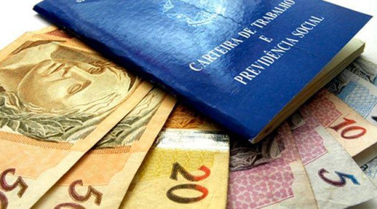 Mais de 900 mil têm até dia 29 para sacar abono salarial nas agências bancárias