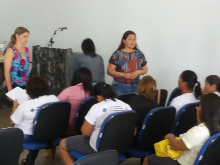 Agentes de saúde e endemias recebem capacitação em Quatro Marcos