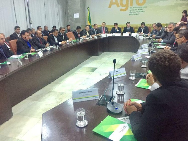 Deputados, prefeitos e vereadores se unem em defesa da região oeste de MT