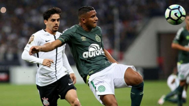 Chapecoense arranca empate com o Corinthians na Arena