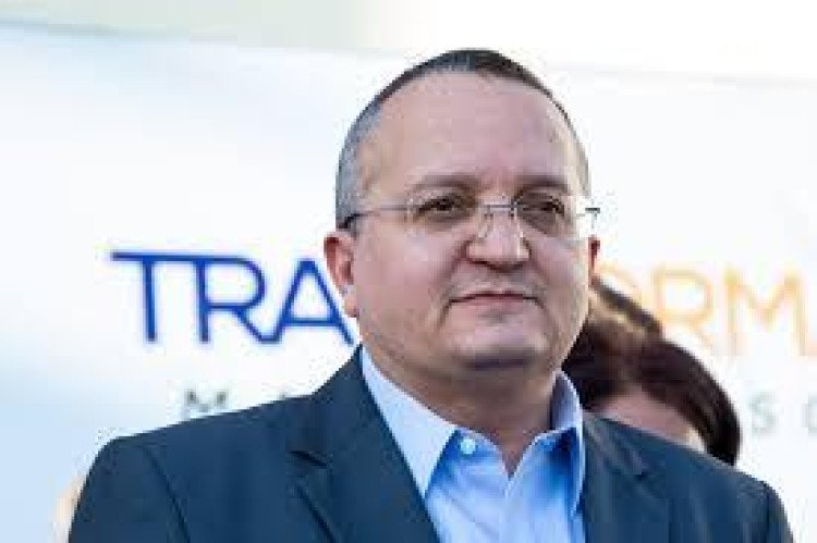 Compromissos de Taques  incluem entrega de obras e assinatura de ordem de serviço