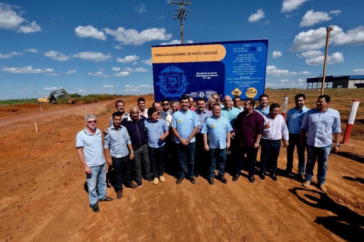 Taques libera pavimentação de rodovia que dá acesso a Tabaporã e máquinas entram em ação