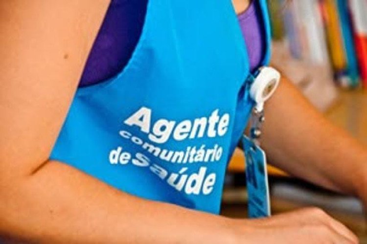 AGENTES DE SAÚDE E ENDEMIAS: piso salarial de R$ 1.600 é uma das regras aprovadas pela comissão especial da Câmara Federal