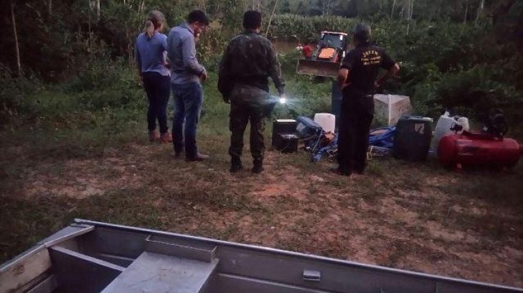 QUATRO MARCOS: MPE, Juvam e Policia Ambiental fecham garimpo clandestino
