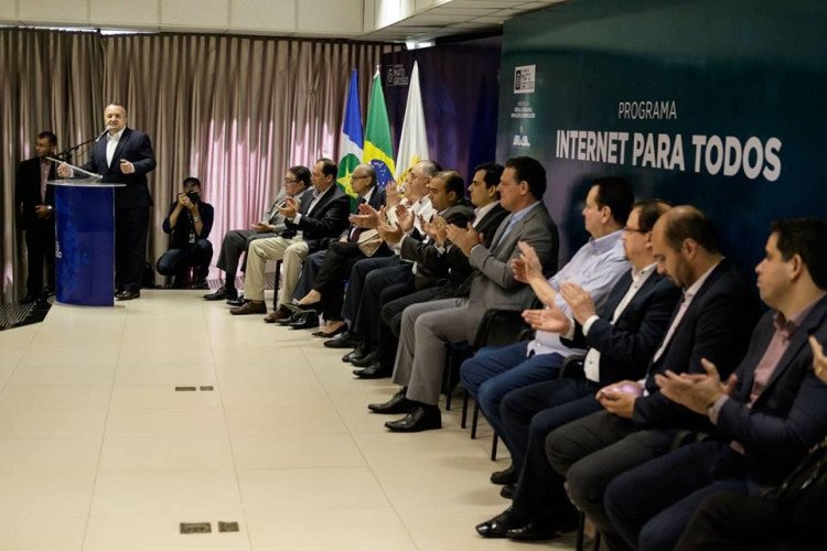 QUATRO MARCOS: Programa Internet para Todos serão levados a comunidades