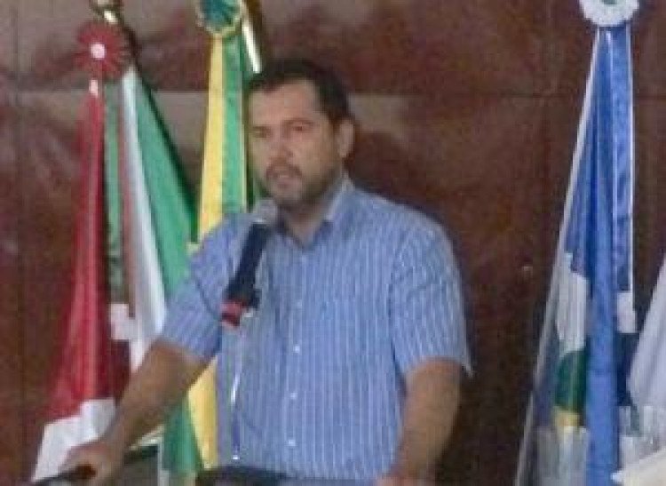 DEPUTADO FEDERAL: Pressionado, Eduardo Oncologista diz que manterá pré-candidatura