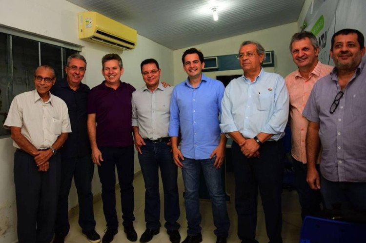 QUATRO MARCOS: Em encontro regional do DEM Jaime Campos rompe  com Taques e lança Mauro Mendes como candidato a governo