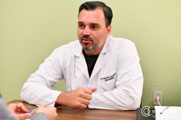 QUATROMARQUENSE: osteopata ‘dos atletas’ ajuda a curar dores entendendo o corpo como um todo