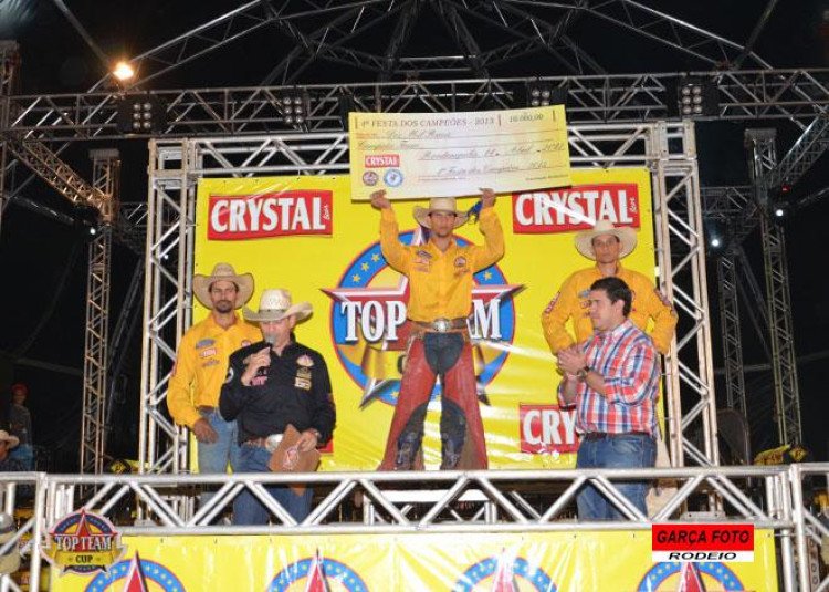 RODEIO EM TOURO: Gabriel Pazete de Quatro Marcos fica em 5º  na 28ª edição da Festa do Peão Boiadeiro e 12ª Exponã