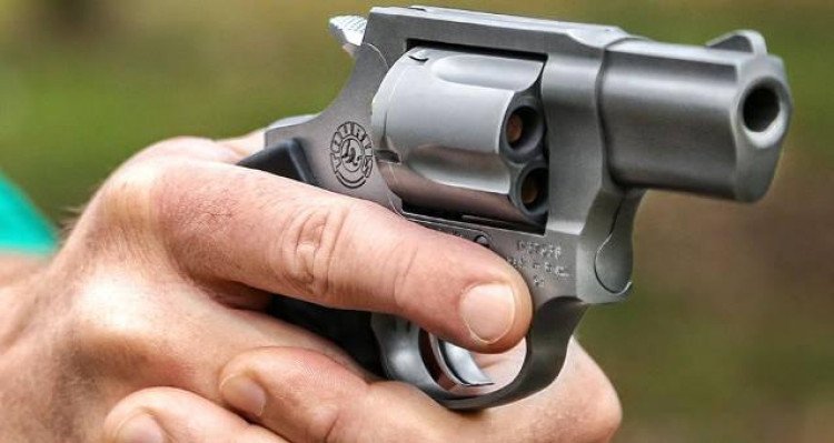 Como fica o mercado de armas no Brasil com o decreto assinado por Bolsonaro?
