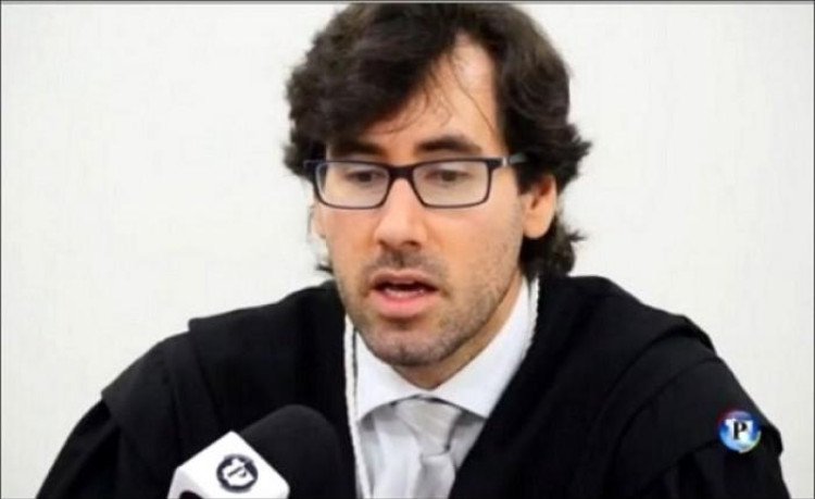 Juiz de Araputanga participa de videoconferência com pais que estão no EUA