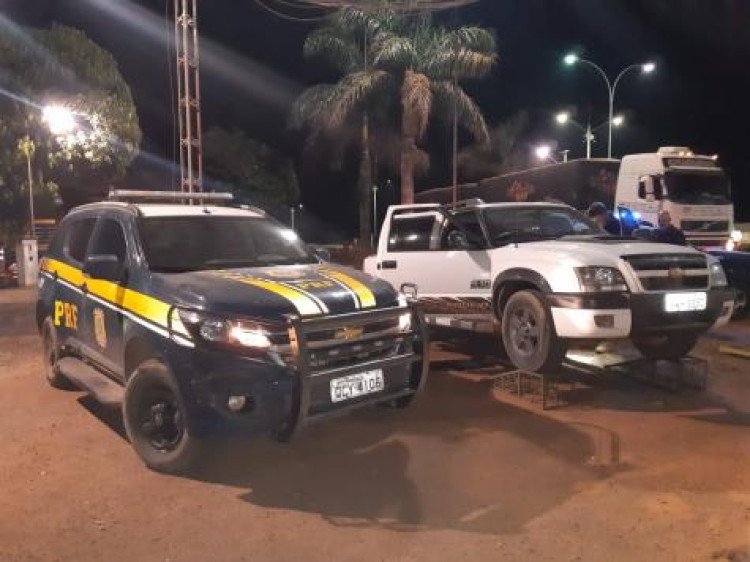 Morador de Quatro Marcos é preso levando droga para Goiás