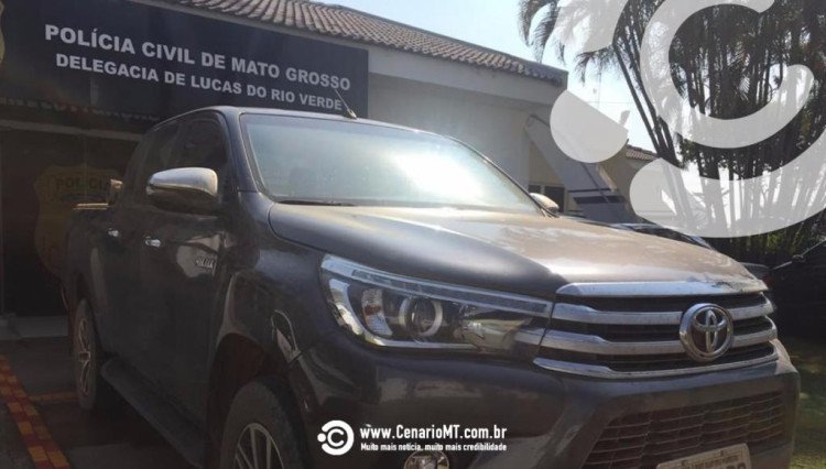 QUATRO MARCOS: Hilux roubada em Cuiabá é localizada em Lucas do Rio Verde com placas adulteradas