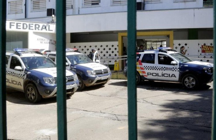 Adolescente relata ser abusada pelo padrasto desde os cinco anos