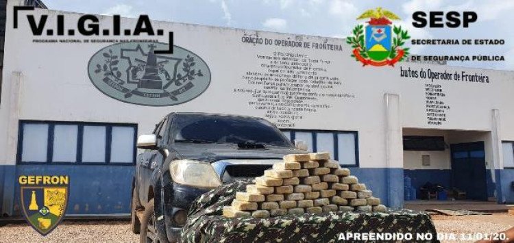 Gefron apreende 44 tabletes de drogas e recupera dois veículos na fronteira