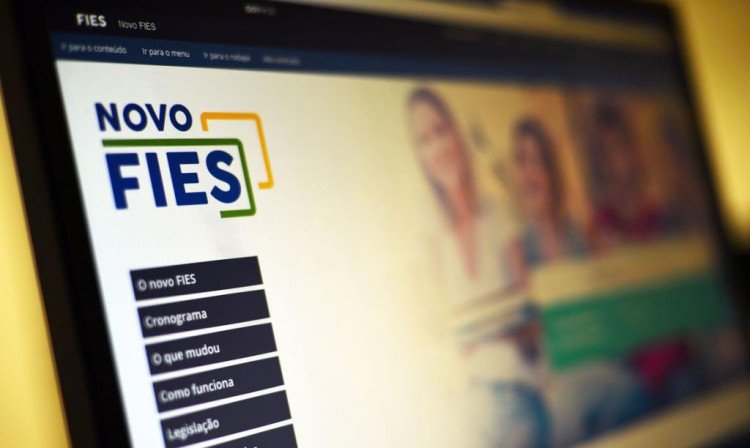 PARCELAS DO FIES: Bolsonaro sanciona Lei que suspende pagamento até 31 de dezembro