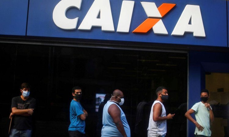 Caixa paga hoje abono salarial para nascidos em agosto