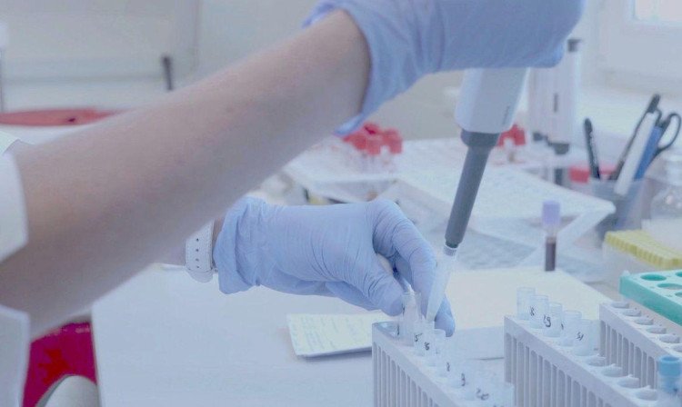 Suspeita de reinfecção por coronavírus é investigado no RJ