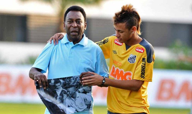 Neymar parabeniza Pelé pelos seus 80 anos