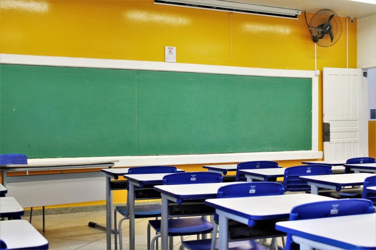 Retorno às aulas nas escolas  em MT é  indefinido pelo risco de contágio do Coronavirus