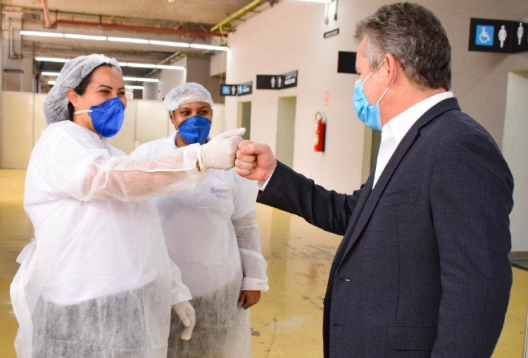 Governador propõe continuidade de verba adicional aos profissionais da linha de frente da Saúde