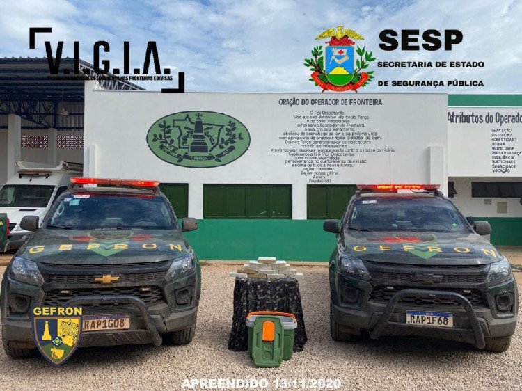 Gefron prende boliviano que transportava 12 tabletes de cocaína