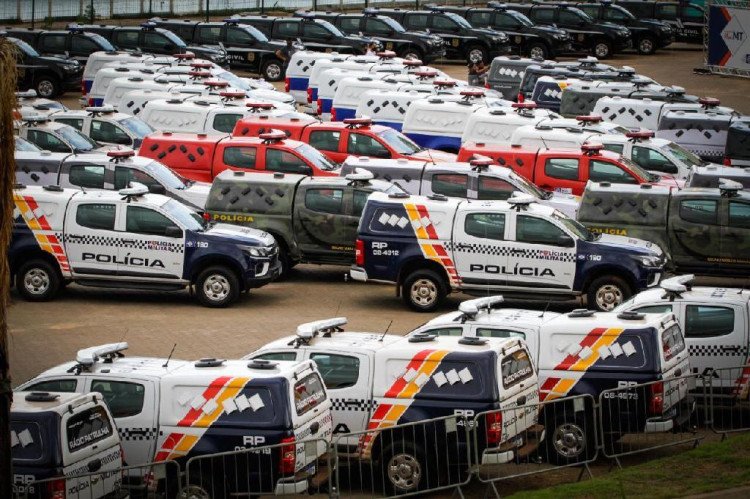 Estado de MT reduz contrato pela metade e entrega 250 viaturas para a polícia