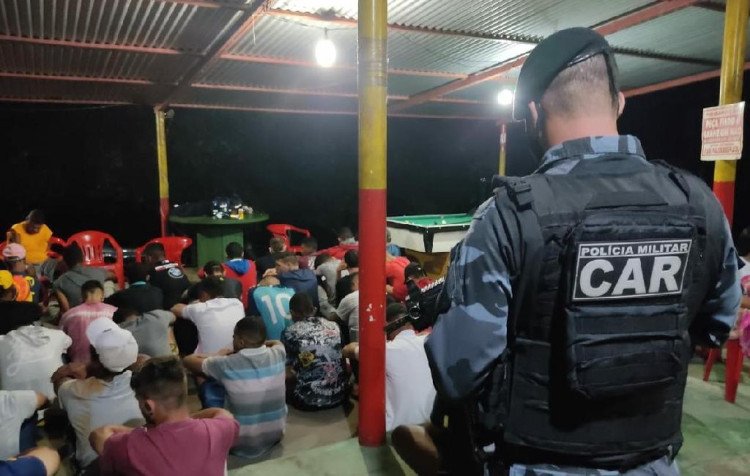 PM encerra cinco festas clandestinas com 300 pessoas aglomeradas em Rondonópolis